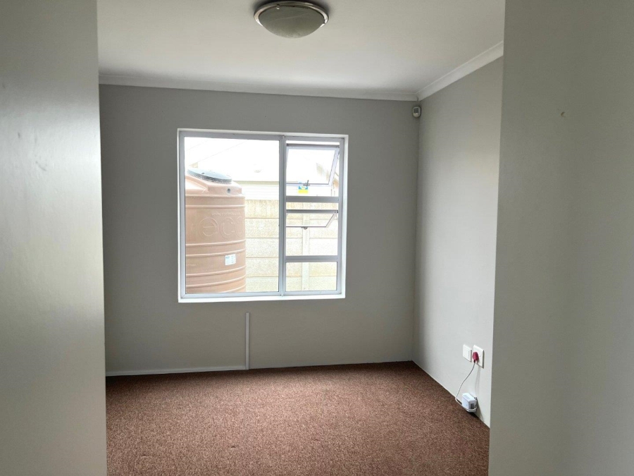 To Let 2 Bedroom Property for Rent in Fairview Eastern Cape